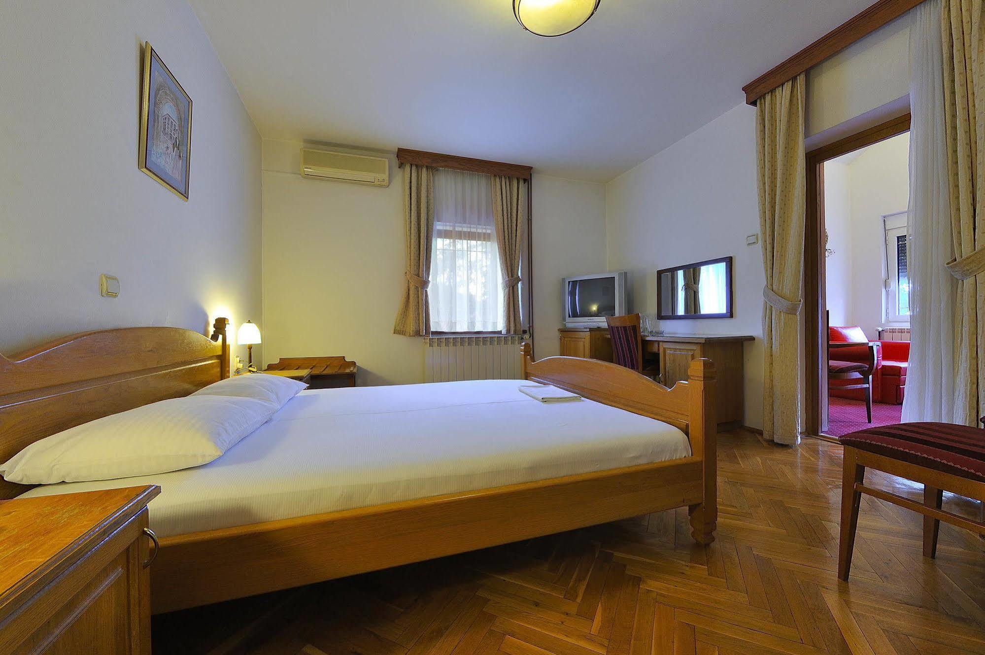 Hotel Sucevic Garni Belgrade Exterior photo